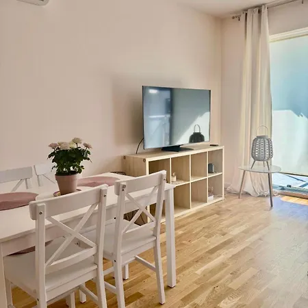 Nowy 2 Pokojowy Przestronny 42m2 Z Balkonem Sztutowo